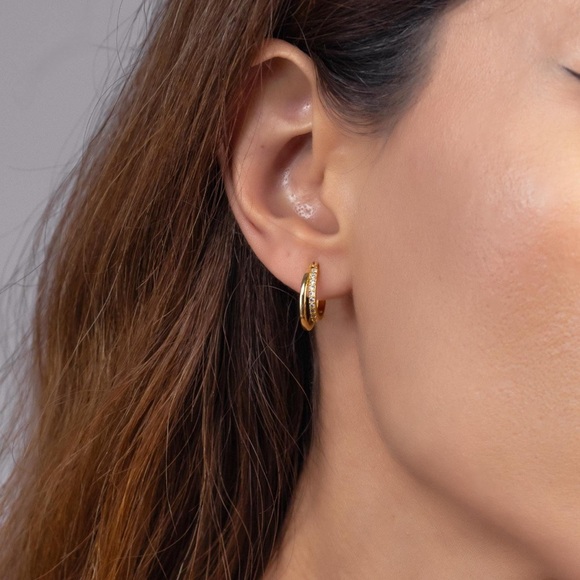 18K Gold Multi Hoop Earring Cuff,Crystal Hoop Earring, - Picture 4 of 4